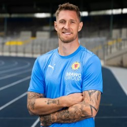 Maglia Terza Pre Match Eintracht Braunschweig Uomo 2024/25